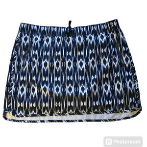 Athleta Women’s Reflections Skort Blue/White Print, Size XL
